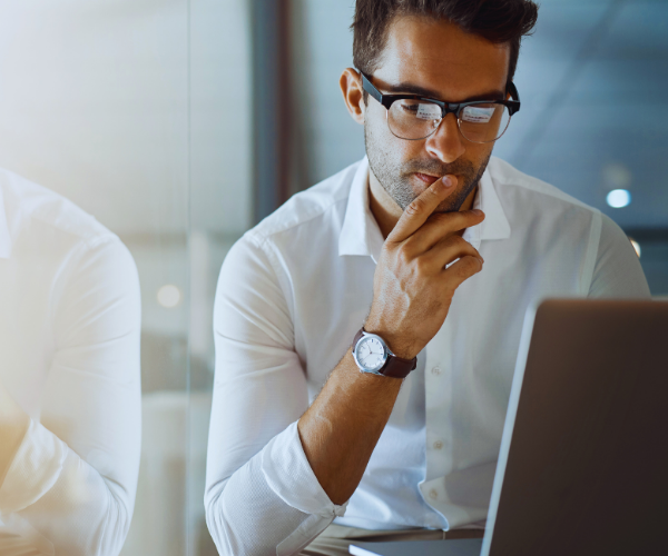man-reading-computer